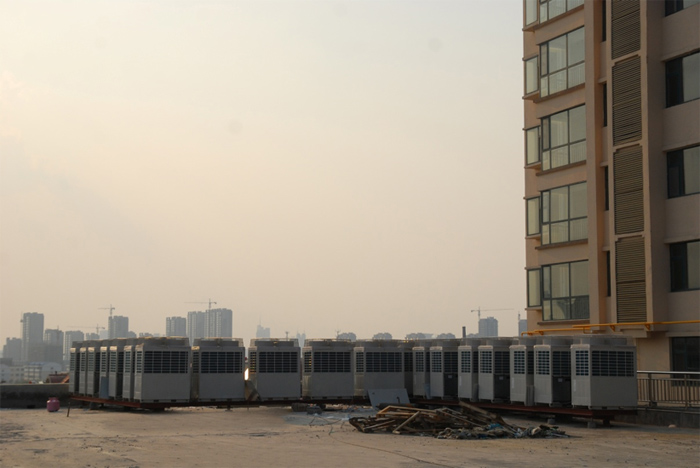 渤?；▓@百盛購物廣場